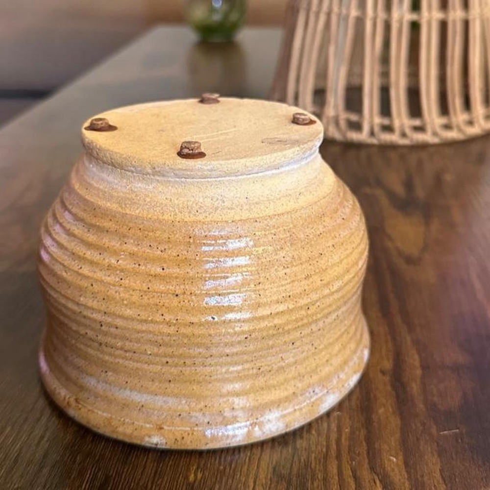 Studio Pottery- Rustic Plant Pot - Picture 4 of 5